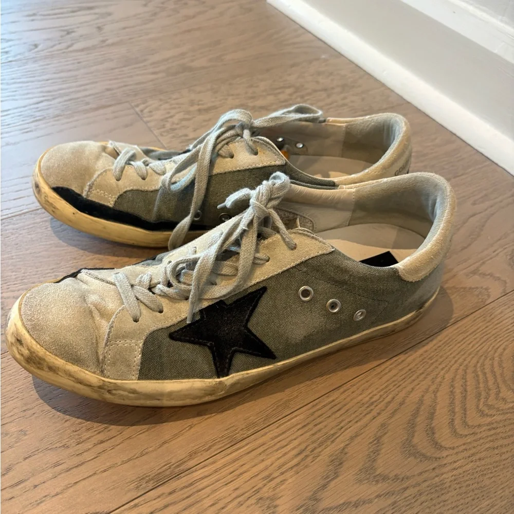 Golden Goose Gray and Black Star Sneakers - Picture 3 of 7